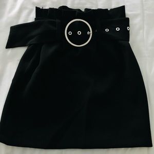 ✨Limited Time Listing! 🖤 Zara Black Belted Paper Bag Style Skirt 🖤